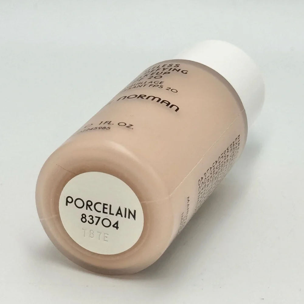 Merle Norman Timeless Age-Defying Makeup Porcelain 1 fl. oz. - Picture 3 of 3